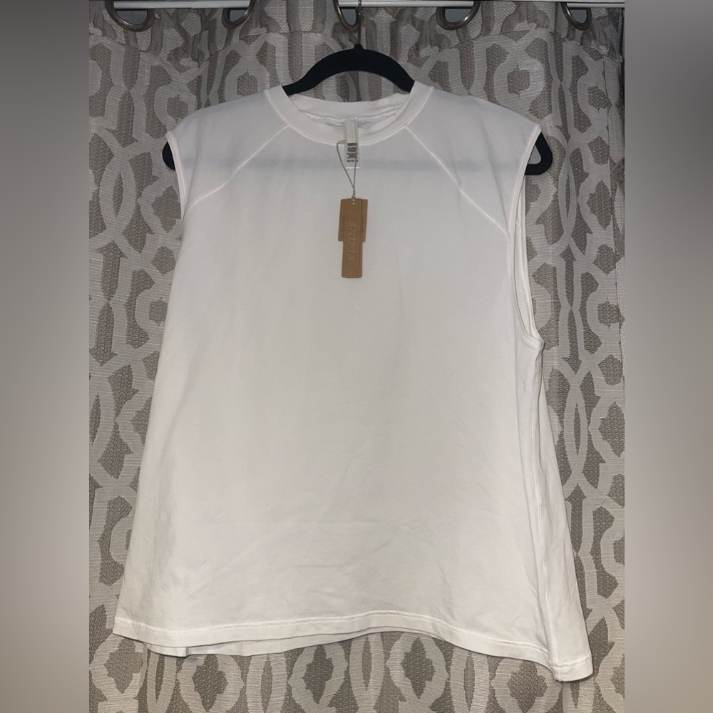 NWT Skims Raglan Tank